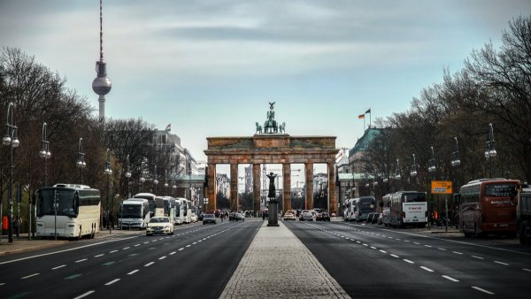 Правительство Германии хочет продлить карантин до 31 января