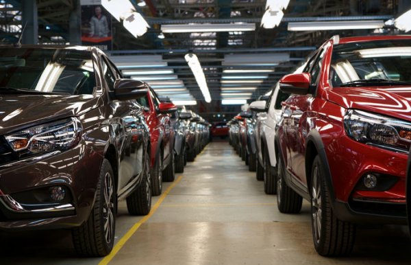 АвтоВАЗ и УАЗ в 2021 году перестанут быть "национальным автопромом"