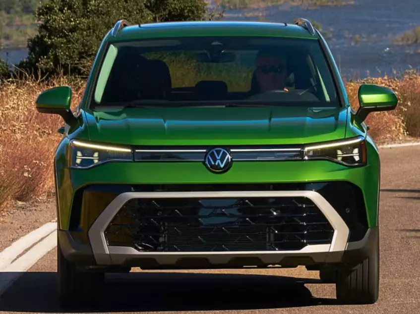 Опасный сбой: новые Volkswagen Jetta и Taos теряют данные во время езды