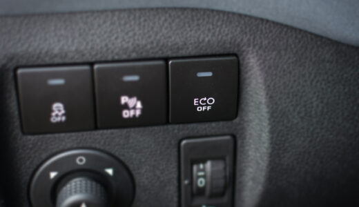 Кнопка ECO OFF для отключения автоматической системы старт-стоп в автомобиле Citroen